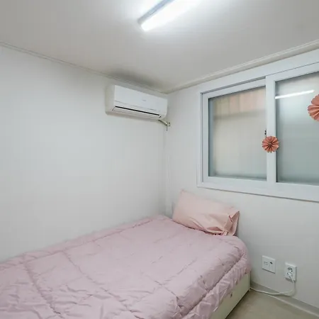 Hongdae Hyoosik Apartment Seoul Exterior photo