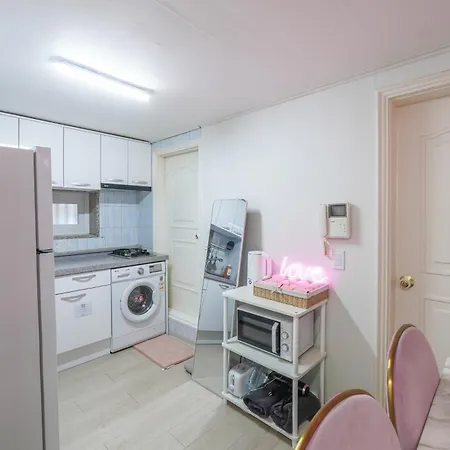 Hongdae Hyoosik Apartment Seoul Exterior photo
